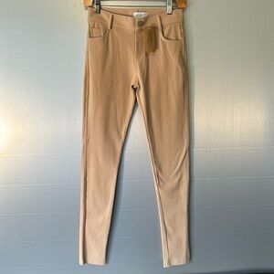 Accent Accessories pant size small NWT slip on comfy straight leg camel color